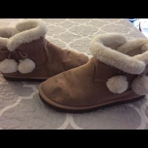 Girls Fur Lined Boots